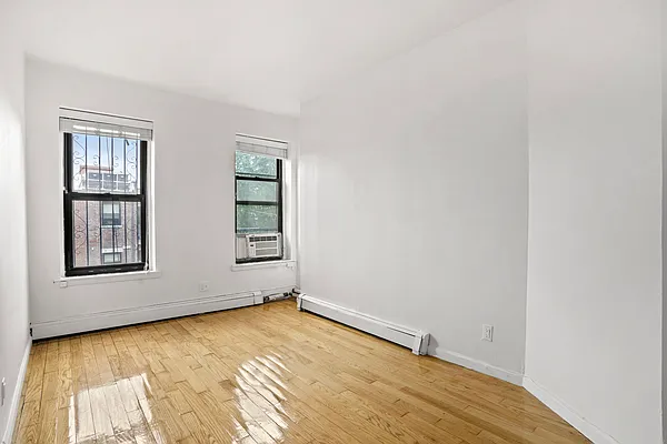 Rented by Douglas Elliman | media 14