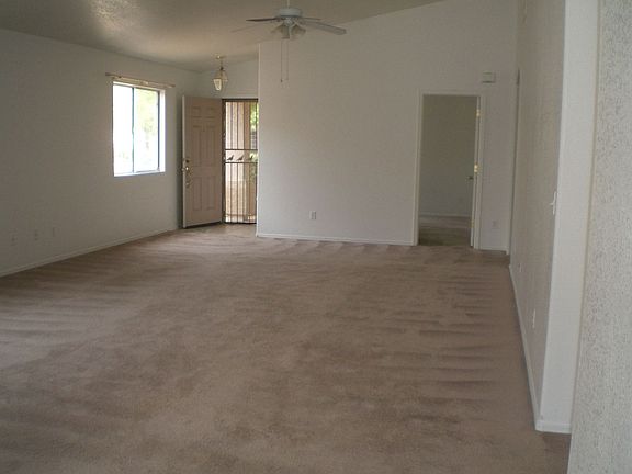 fresh paint, carpet cleaned