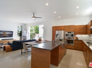 2439 Walnut Ave, Venice, CA 90291