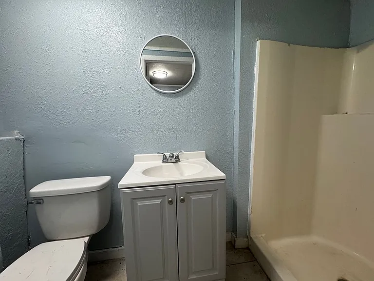 704 NW Alma Ave #101 — Photo 5