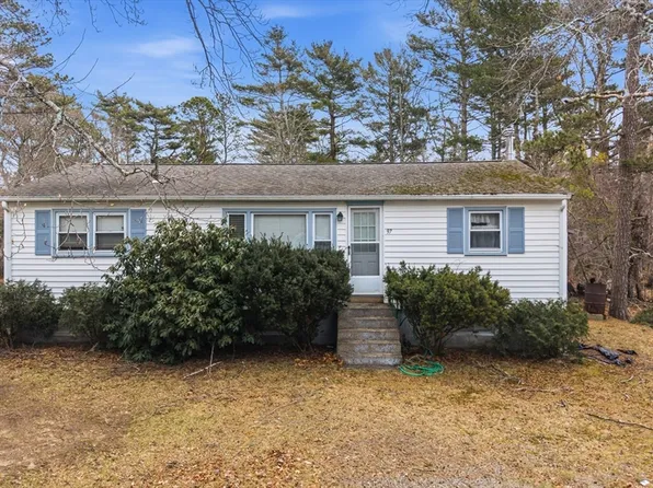 97 Plymouth Ave, Wareham, MA 02571