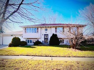 9738 Harrison St, Crown Point, IN 46307