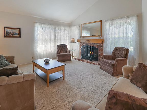 5th image of 2387 Ginger Cir
