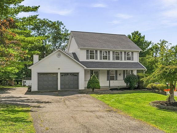 4th image of 35 Cunningham Dr