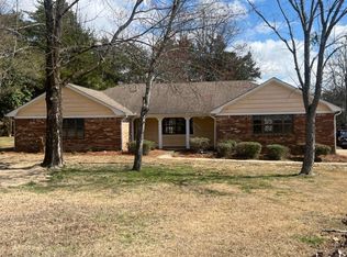 106 Wildwood Cir, Tupelo, MS 38801