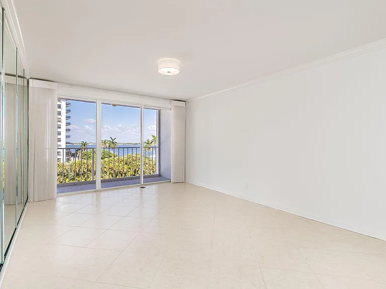 3901 S Flagler Dr #505 — Photo 26