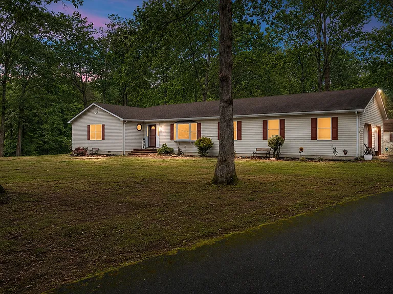 8953 Treesdale Dr — Photo 2