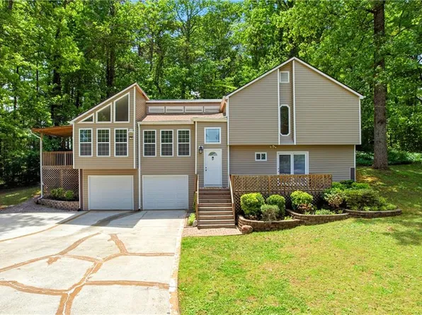 2383 Black Oak Dr, Marietta, GA 30066