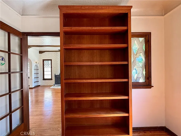 1117 Bennett Ave — Photo 9