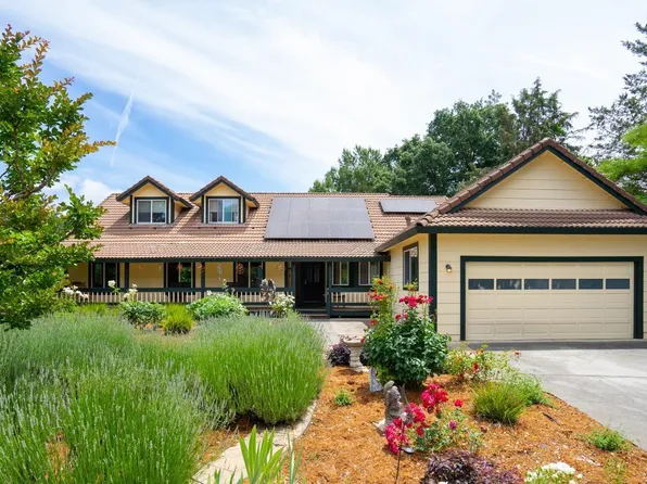 111 Kerry Lane, Cloverdale, CA 95425