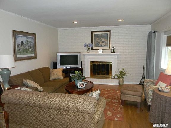 5th image of 11 Parnell Dr