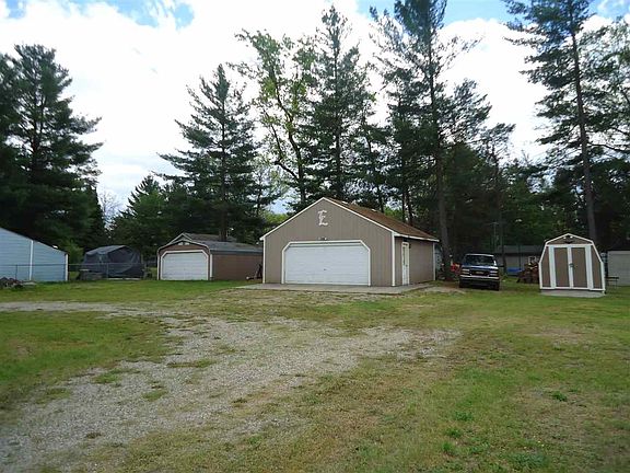 4th image of 9298 Emerald Dr