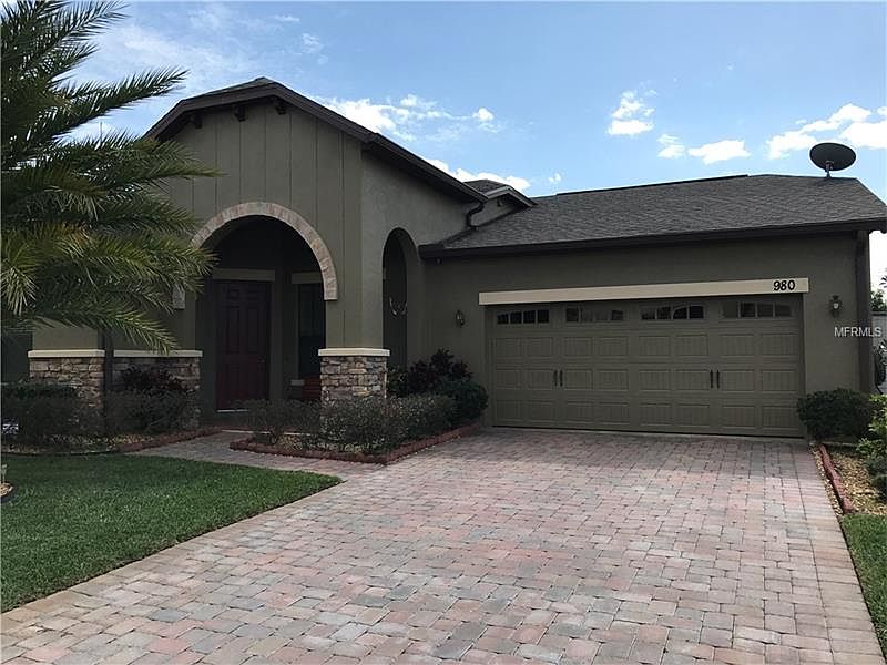 1st image of 980 Costa Mesa Ln