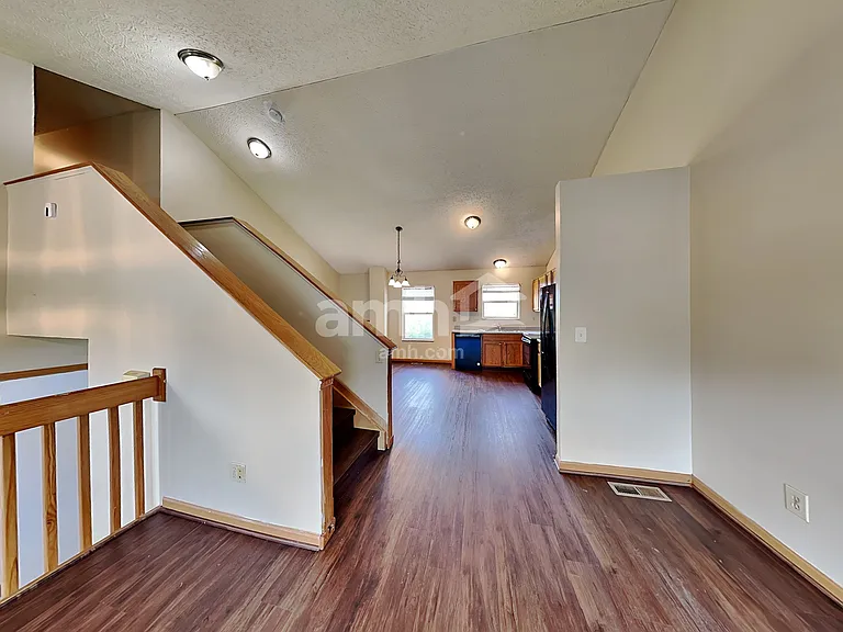 5448 Longworth Dr — Photo 7