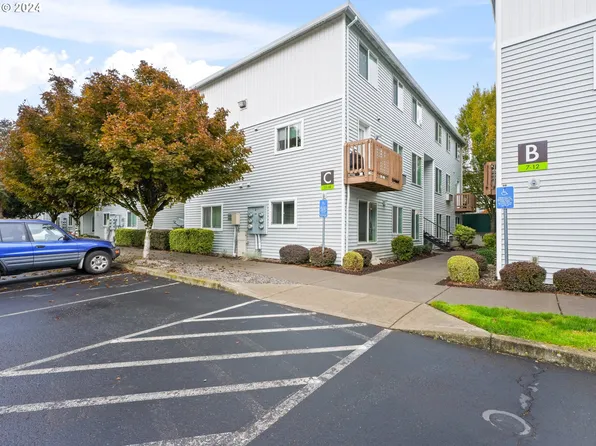 217 NE 146th Ave APT 13, Portland, OR 97230