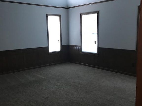 4th image of 4481 Sandy Park Dr
