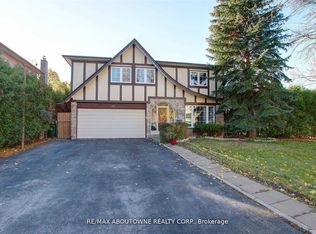 14 Angus Dr, Toronto, ON M2J2X1