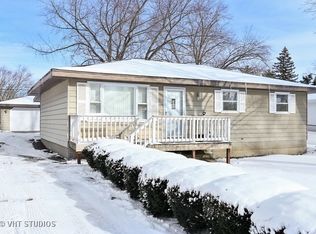 4408 Parkway Ave, McHenry, IL 60050