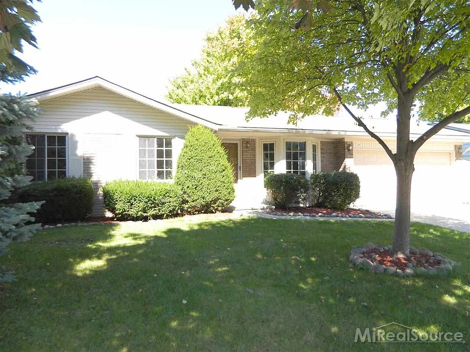 1st image of 34707 Shorewood Dr