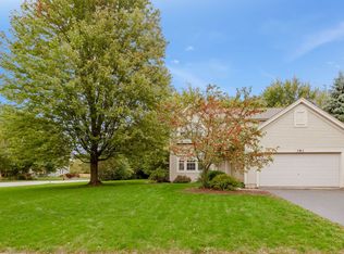 393 Geneva Ln, Cary, IL 60013
