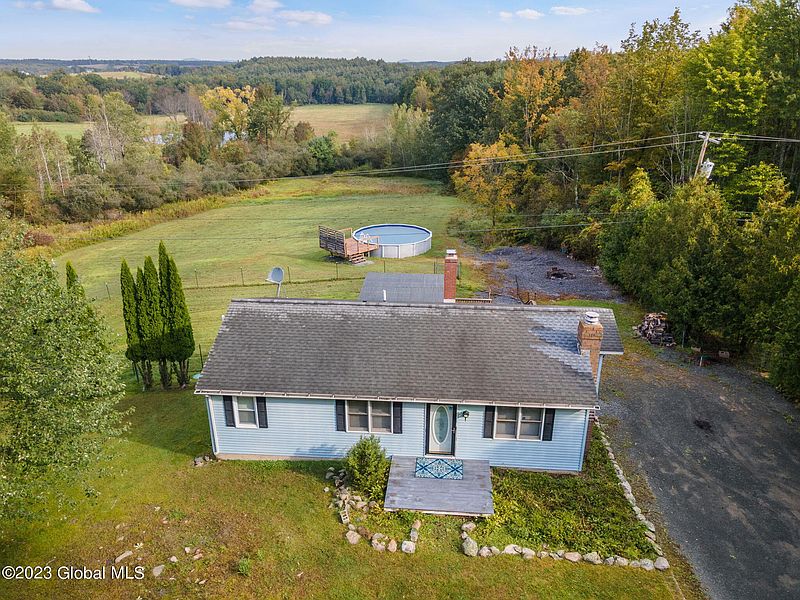 2nd image of 72 Storm Hill Road