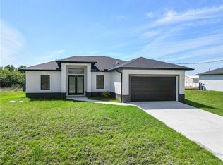 2611 45th St W, Lehigh Acres, FL 33971
