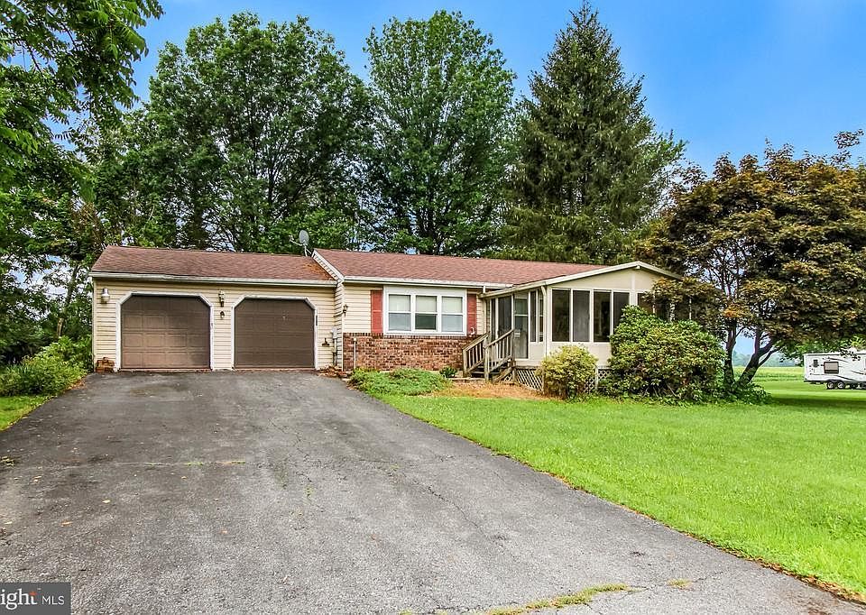 1st image of 12 Eli Dr