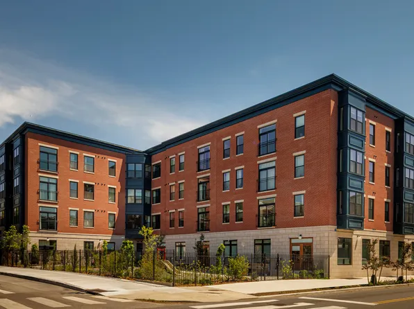 851 S 2nd St #204, Philadelphia, PA 19147