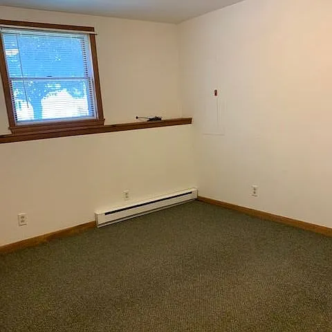 11 1/2 Wellsley Dr — Photo 5