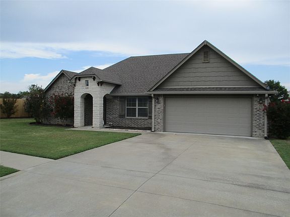 3rd image of 1008 Midway Rd