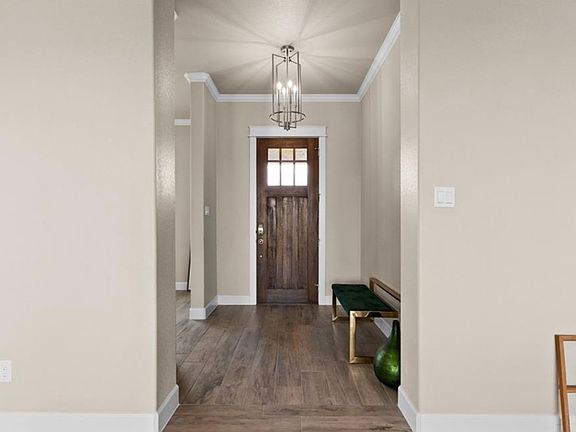 5th image of 930 Inka Rd