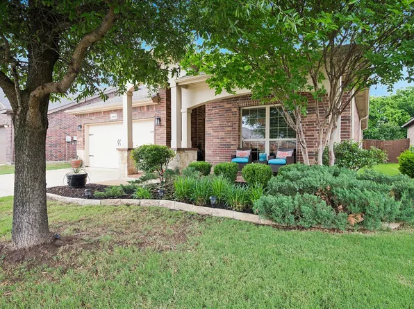 4928 Lazy Oaks St, Fort Worth, TX 76244