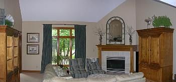 4th image of 4096 Brockton Manor North Dr