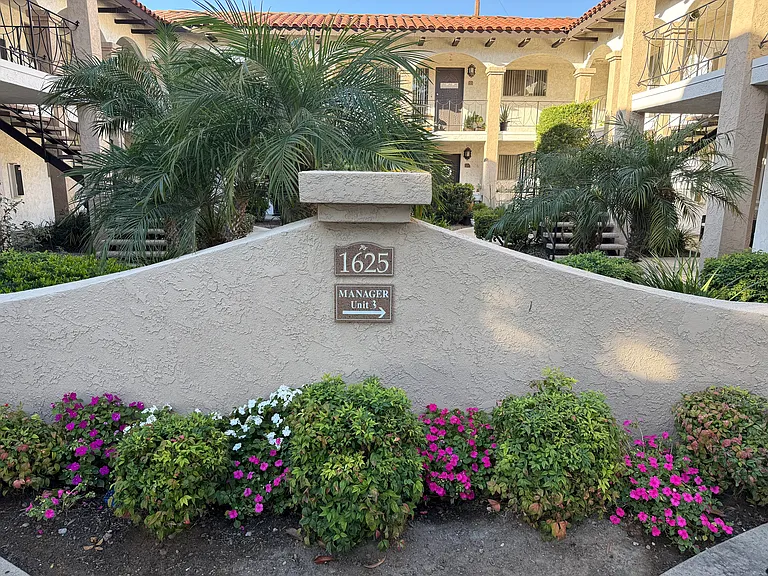 Castilian Park Apartments — Photo 10