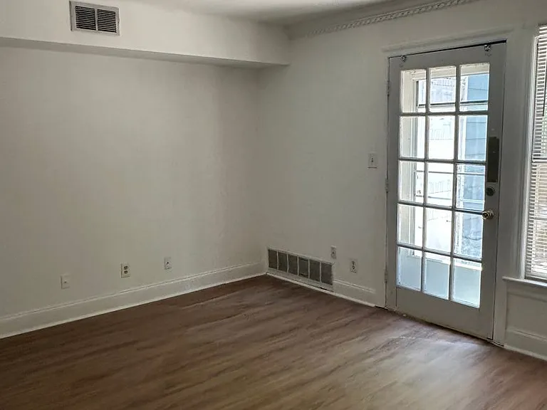 2831 E Tully Sq #B — Photo 5