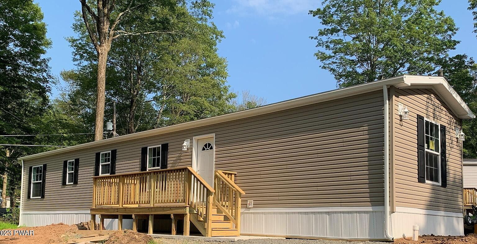 108 Middle Rd, Greentown, PA 18426 Zillow