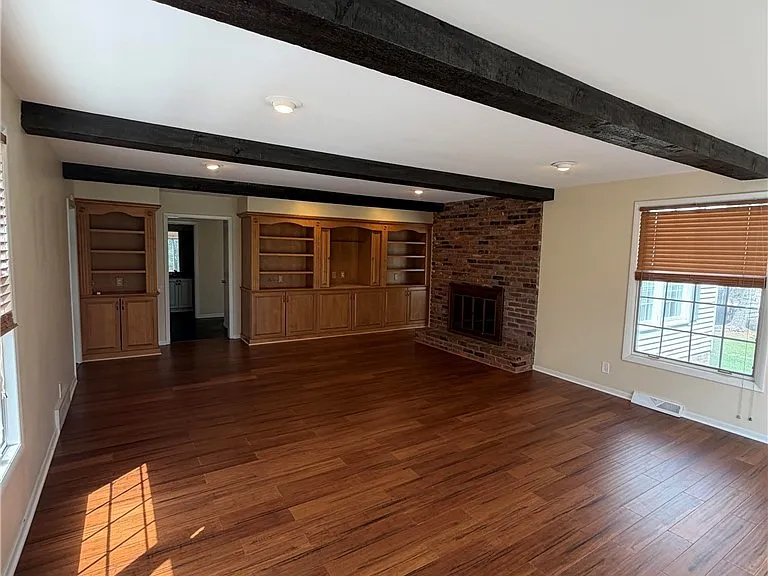 30800 Gates Mills Blvd — Photo 5