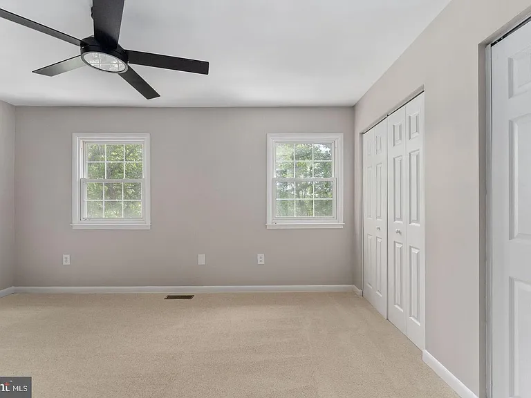 14843 Emberdale Dr — Photo 20