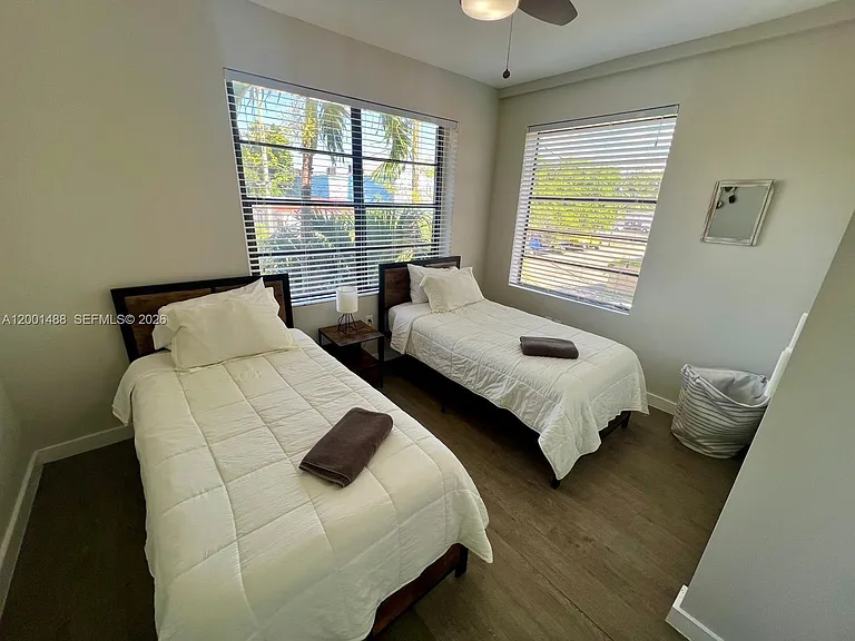2932 NW 16th Ave #3 — Photo 9