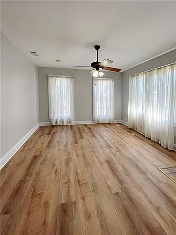 1240 Pleasant St — Photo 4