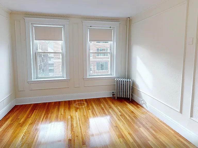 11 Vinal St #7 — Photo 4