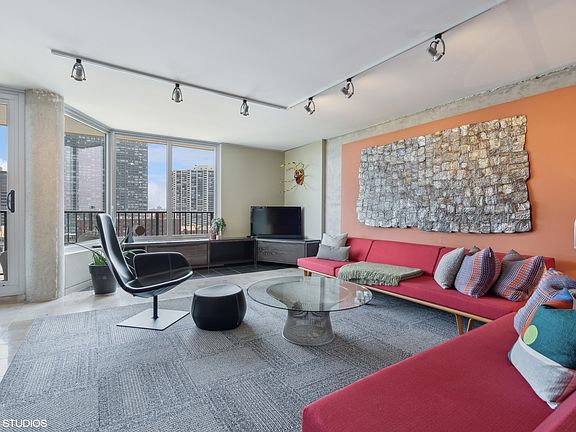 5th image of 4170 N Marine Dr APT 13J