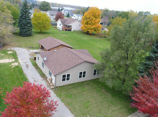 733 Cross St, Portland, MI 48875