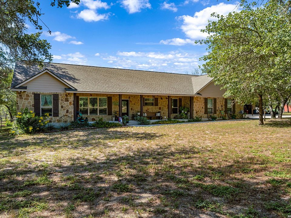 1st image of 170 MONTESITO LN