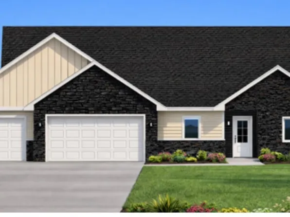 148 Hidden Oaks Cir, Mankato, MN 56001