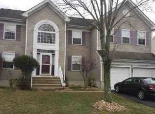 58 Birmingham Dr, Columbus, NJ 08022