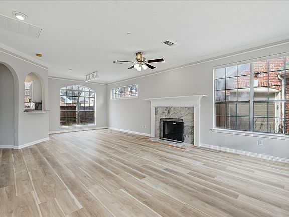 4th image of 14625 Windsor Ct