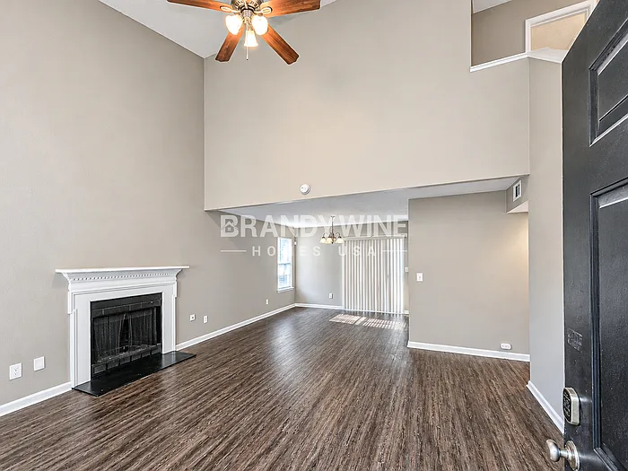 4 bed, 2.0 bath, 1644 sqft, $2,095 — Photo 4
