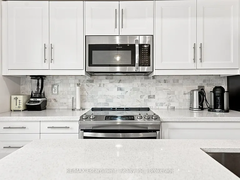 362 Plains Rd E #34 — Photo 3