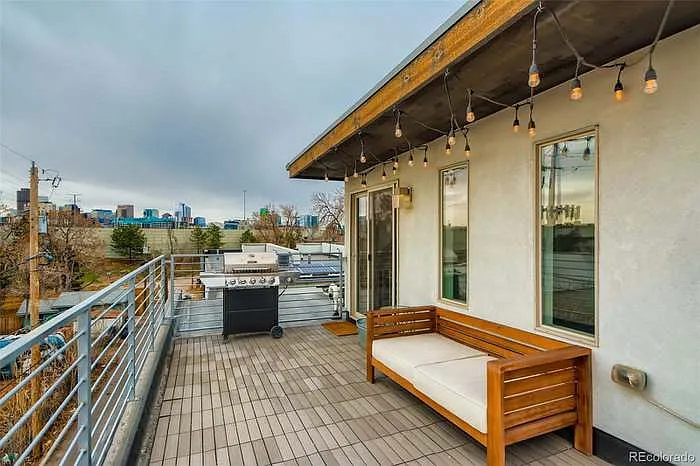 1020 W 37th Ave #1020 — Photo 16